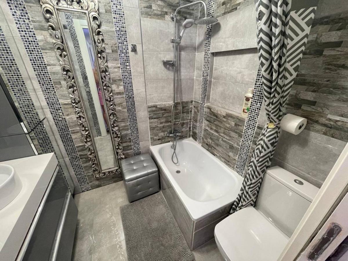 Luxury Room En Madrid Exterior foto