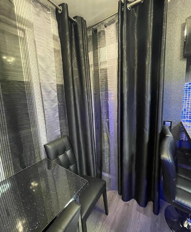 Luxury Room En Madrid Exterior foto