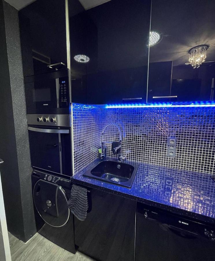 Luxury Room En Madrid Exterior foto